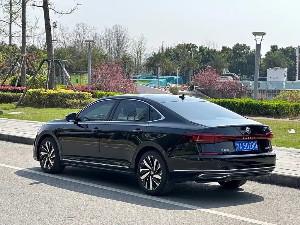 Volkswagen Passat 2021 из CN, фото 8