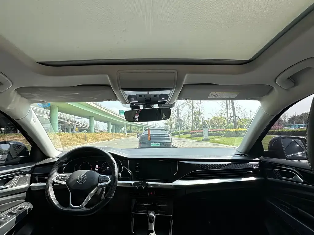Volkswagen Passat 2021 из CN, фото 3