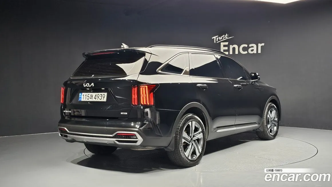 Kia Sorento — фото 7