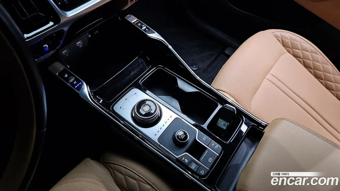 Kia Sorento — фото 6
