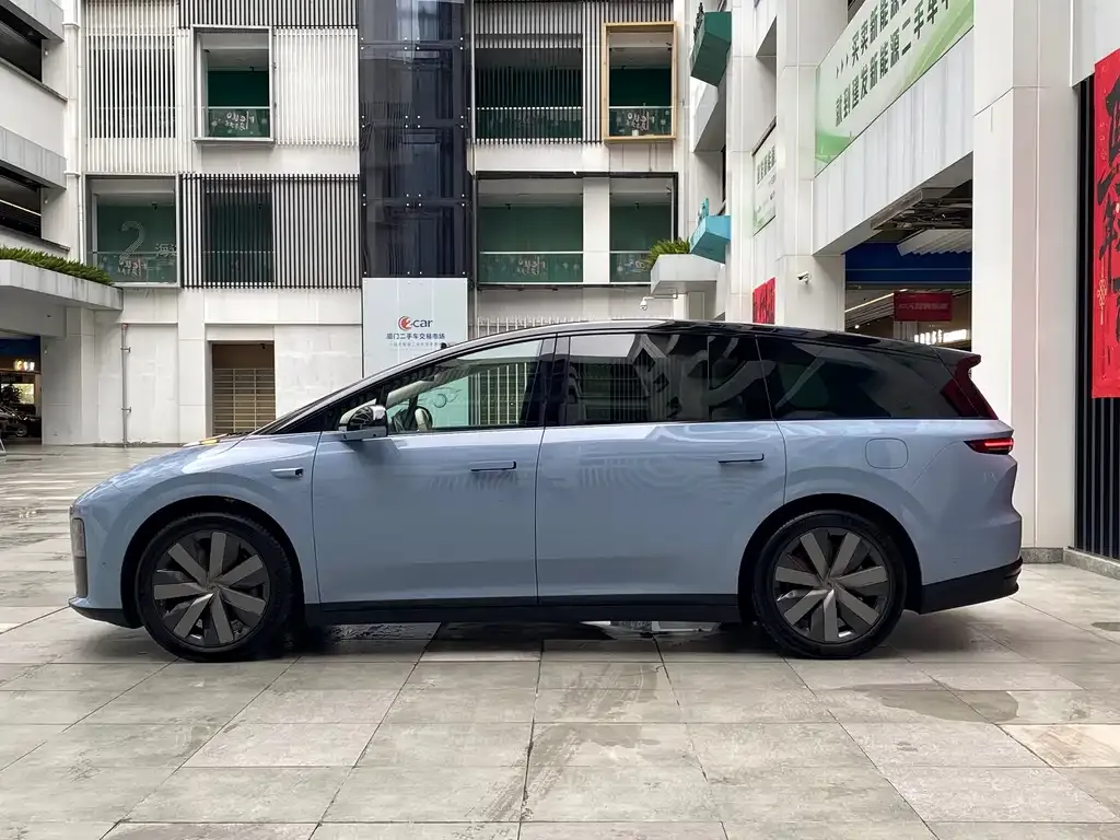 Li Auto i8 2025 из CN, фото 4