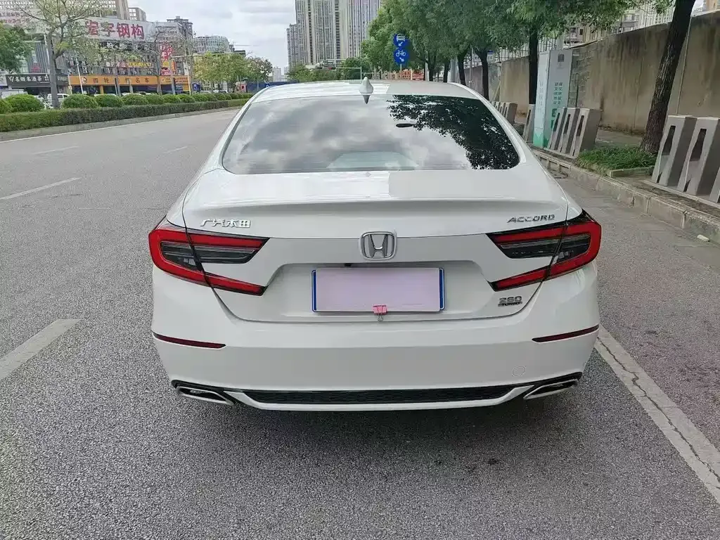 Honda Accord — фото 5