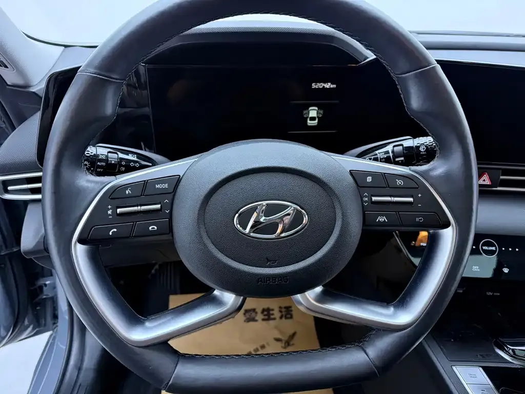 Hyundai Elantra — фото 9
