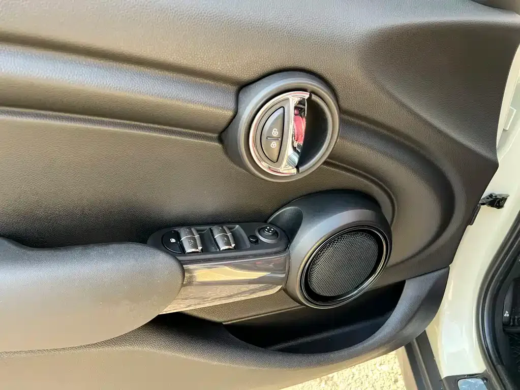 MINI Cooper (3-door) — фото 10