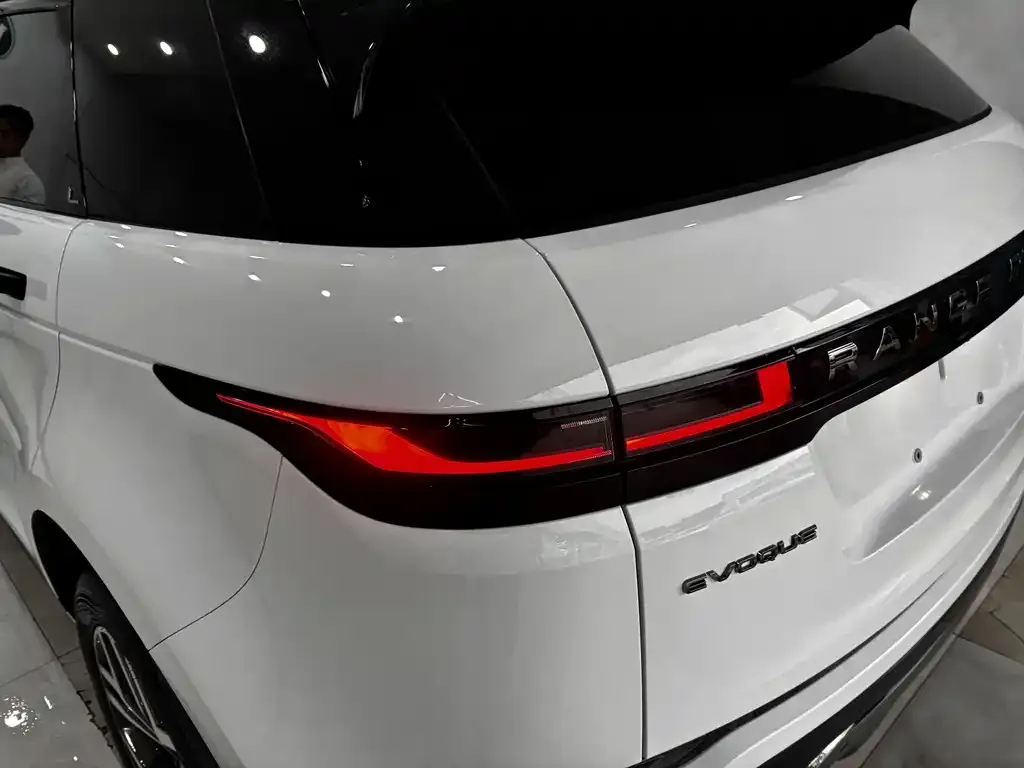 Land Rover Evoque 2024 из CN, фото 8