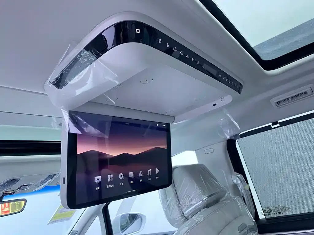 Buick GL8 Hybrid — фото 7
