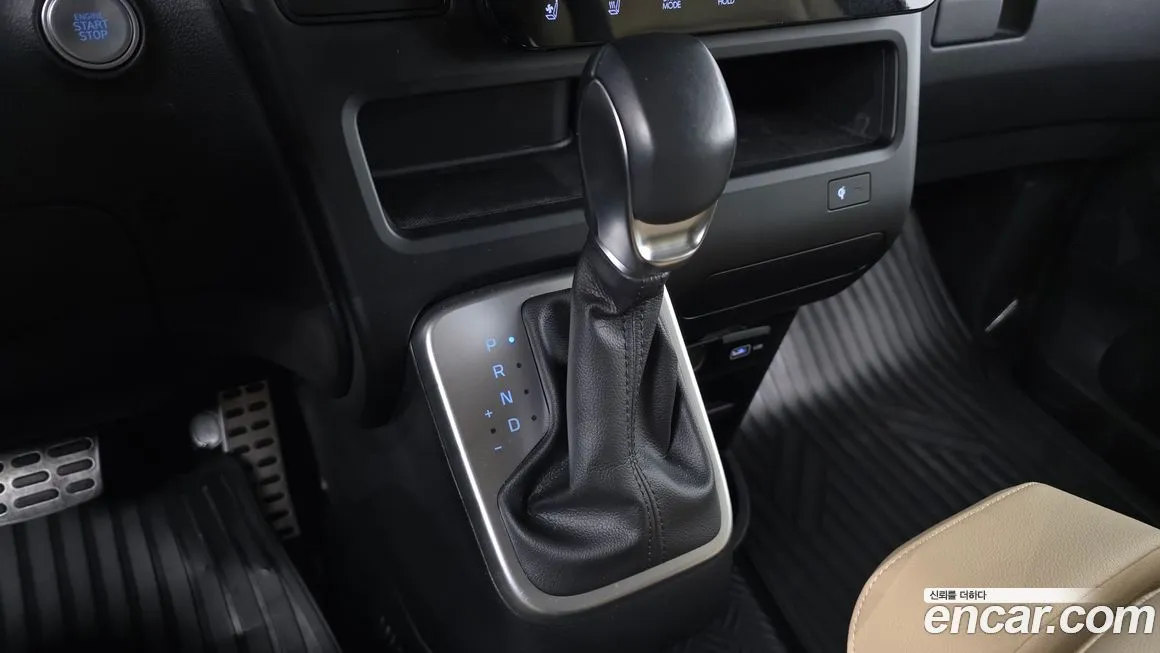 Hyundai Staria 2022 из KR, фото 2