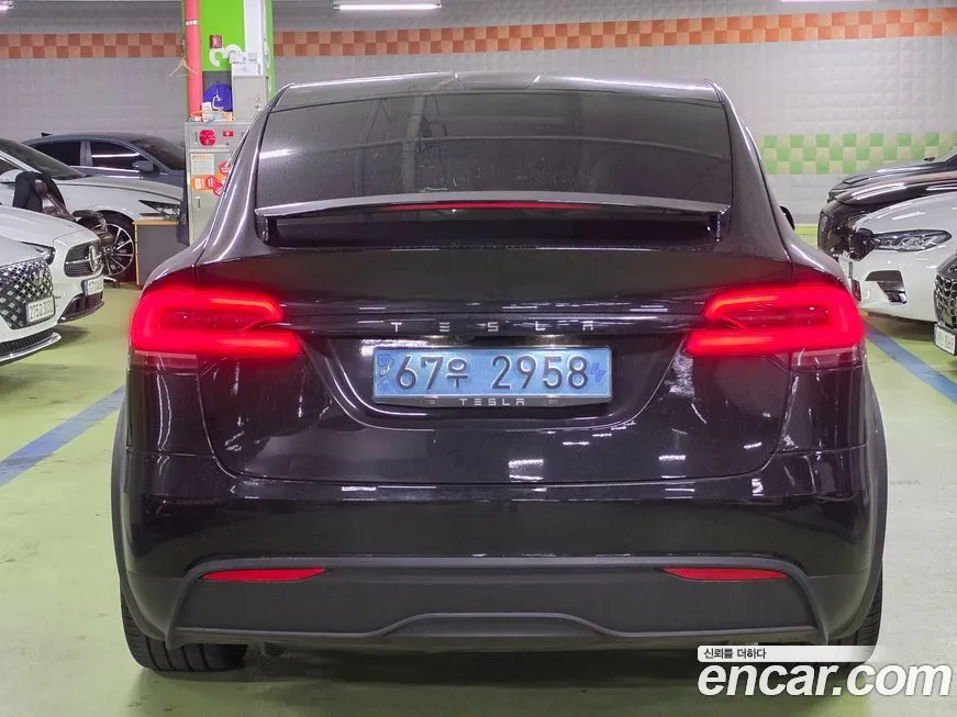 Tesla Model X 2023 из KR, фото 2