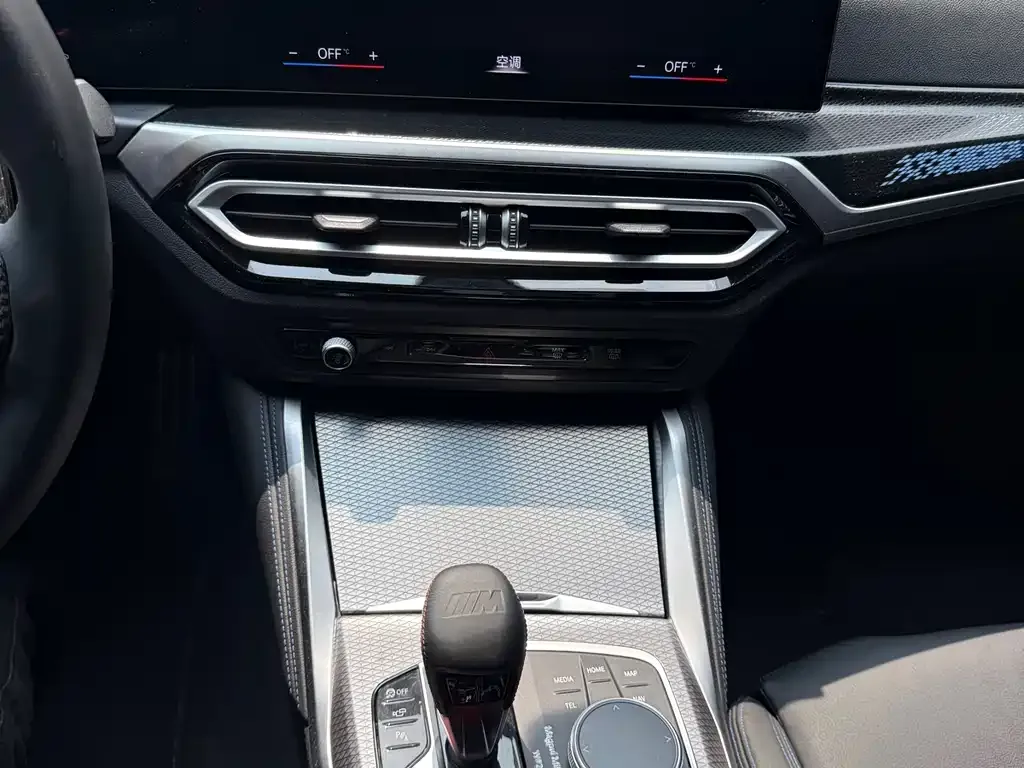 BMW M240i — фото 4