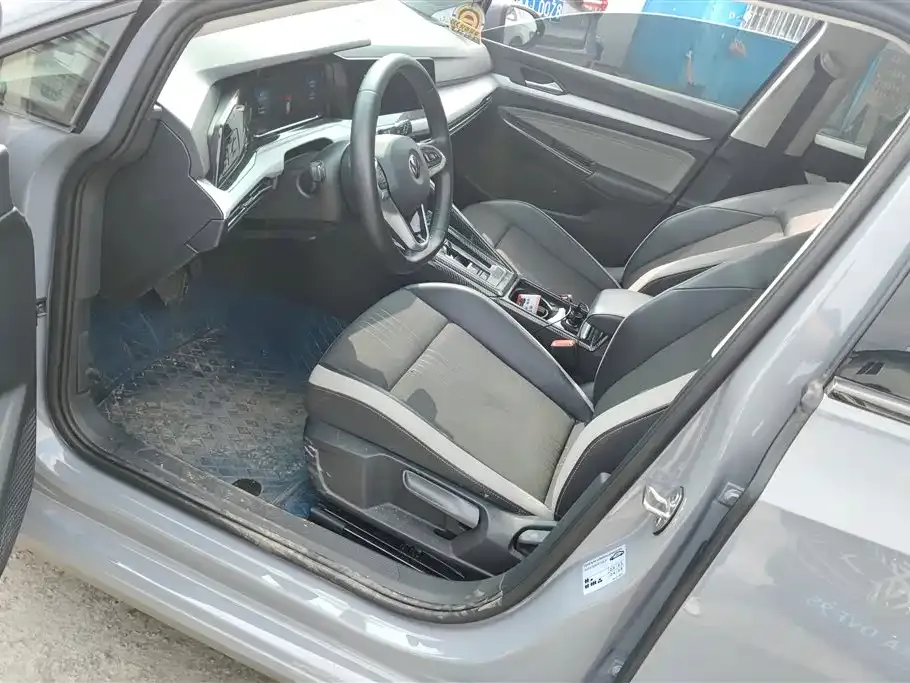 Volkswagen Golf 2022 из CN, фото 3