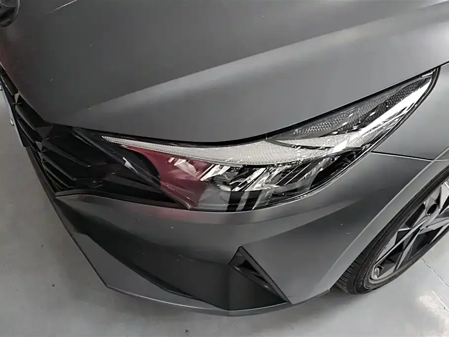 Hyundai Elantra — фото 2