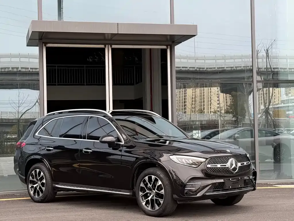 Mercedes-Benz GLC 2023 из CN, фото 2