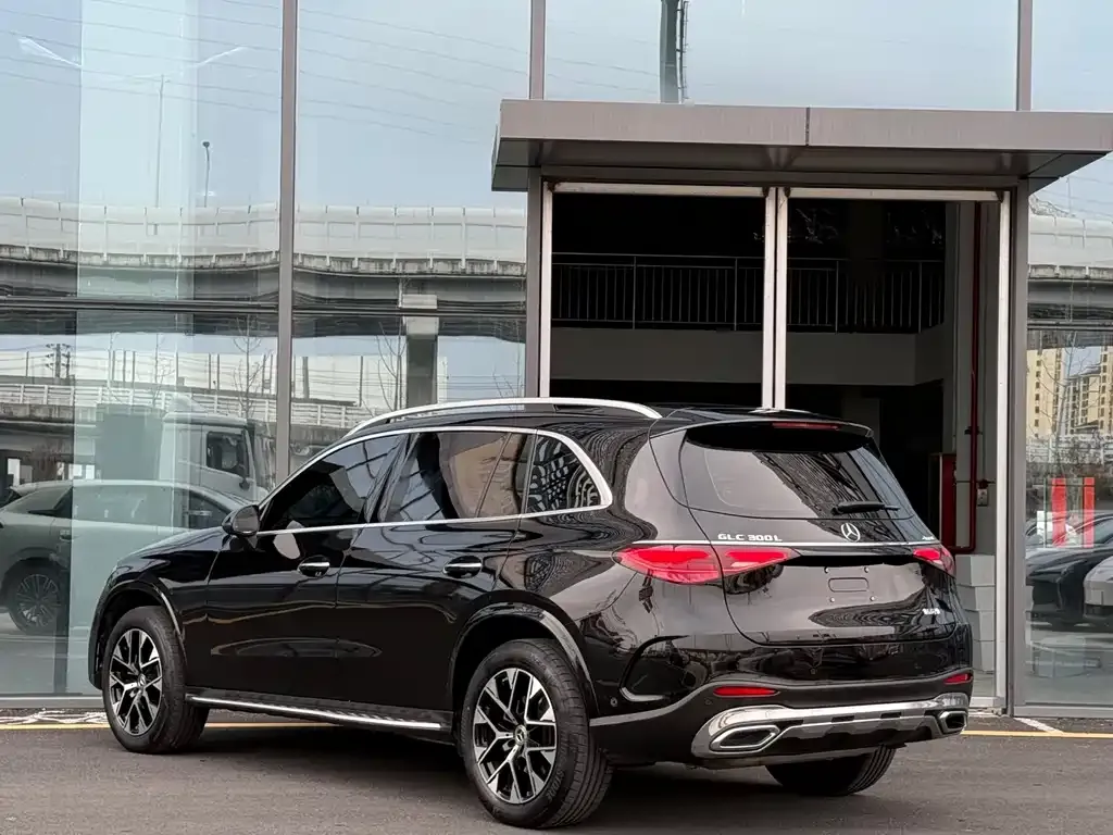 Mercedes-Benz GLC 2023 из CN, фото 4