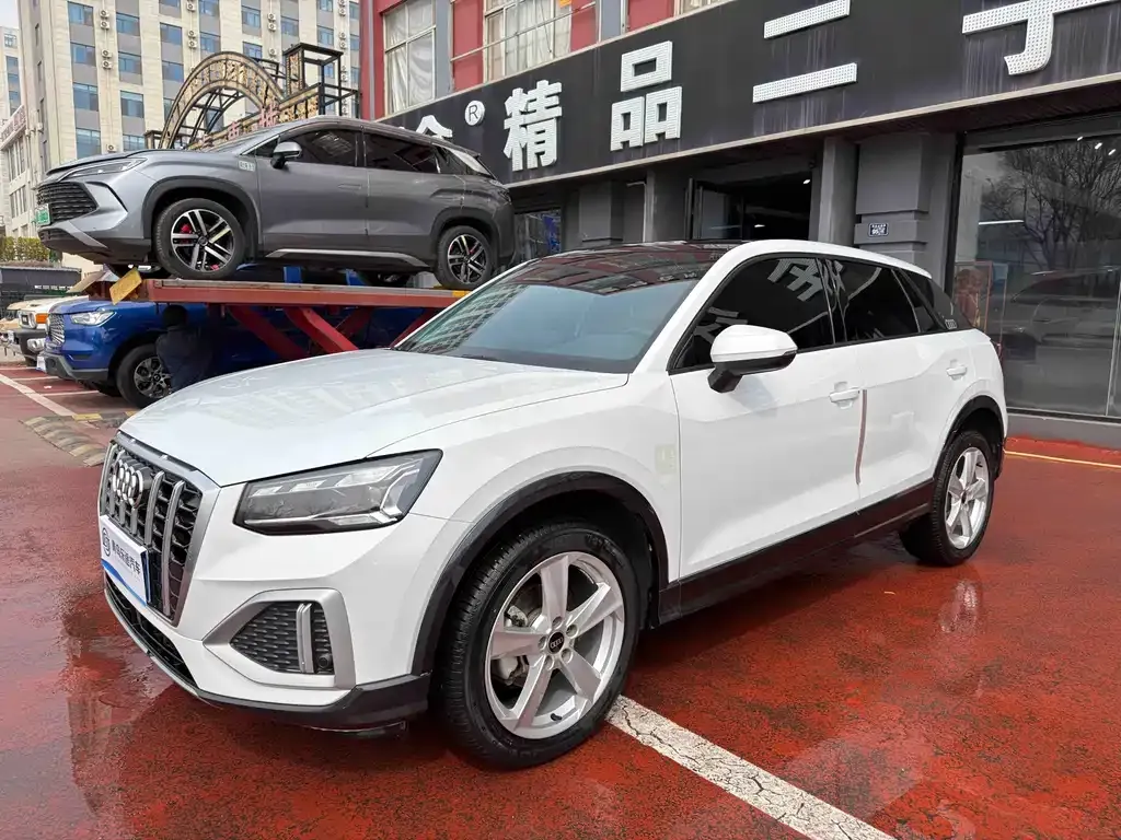 Audi Q2L 2023 из CN, фото 3