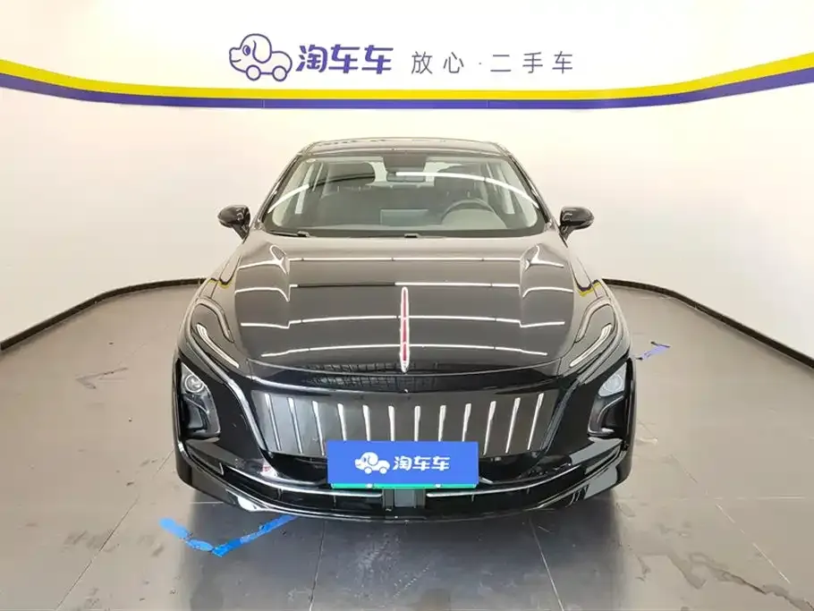 Hongqi E-QM5 — фото 9
