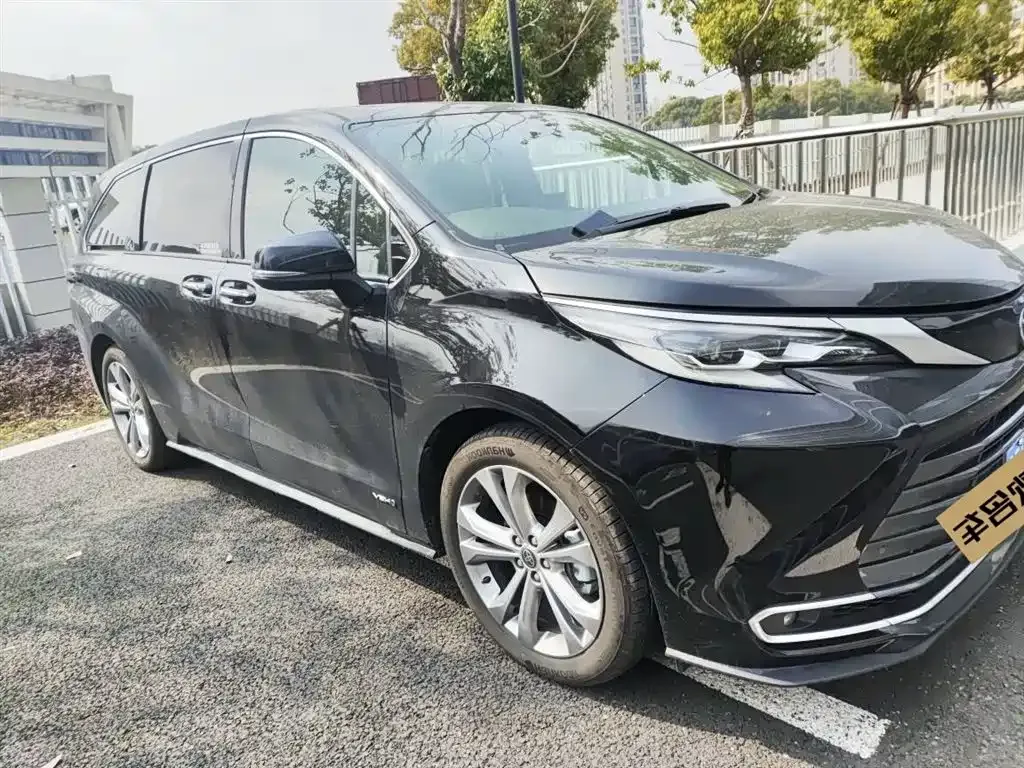 Toyota Sienna 2025 из CN, фото 6