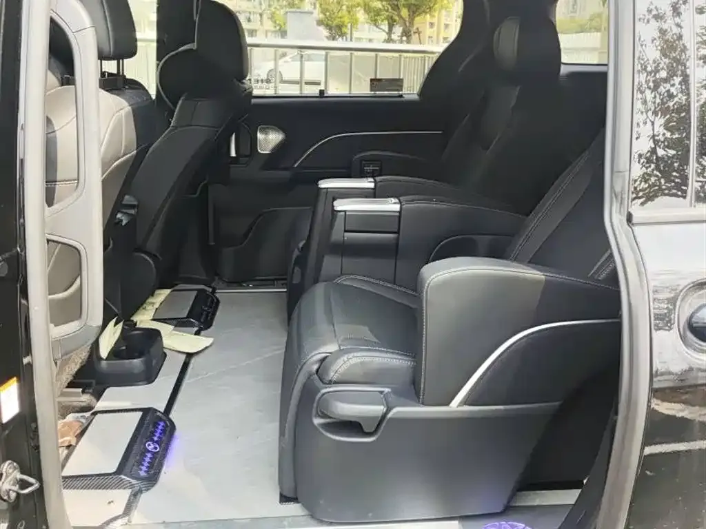 Toyota Sienna 2025 из CN, фото 8