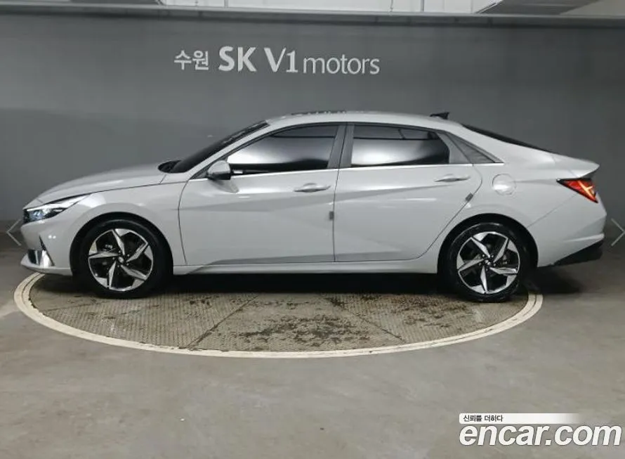 Hyundai AVANTE — фото 2