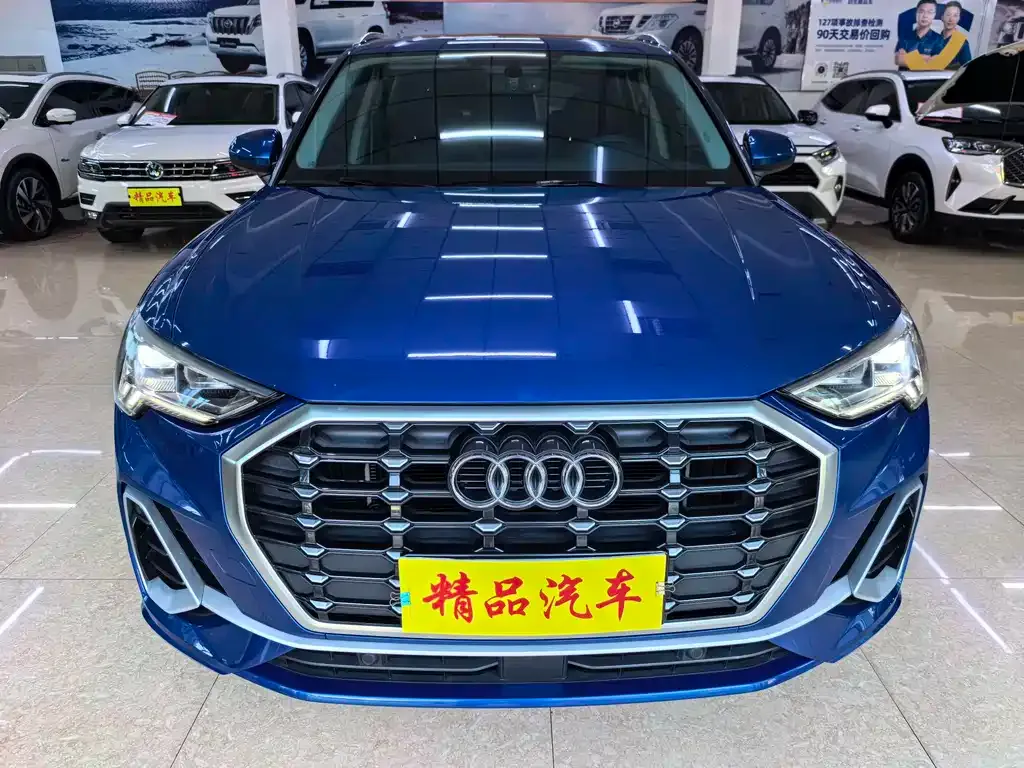 Audi Q3 — фото 10