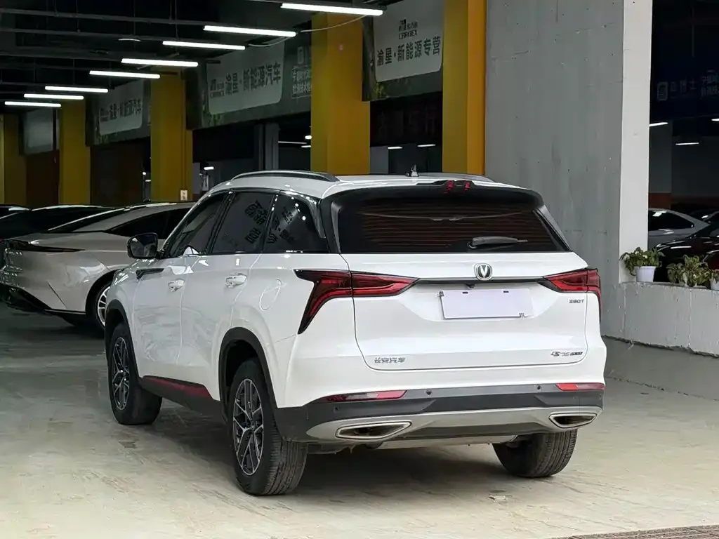 Changan CS75PLUS — фото 3