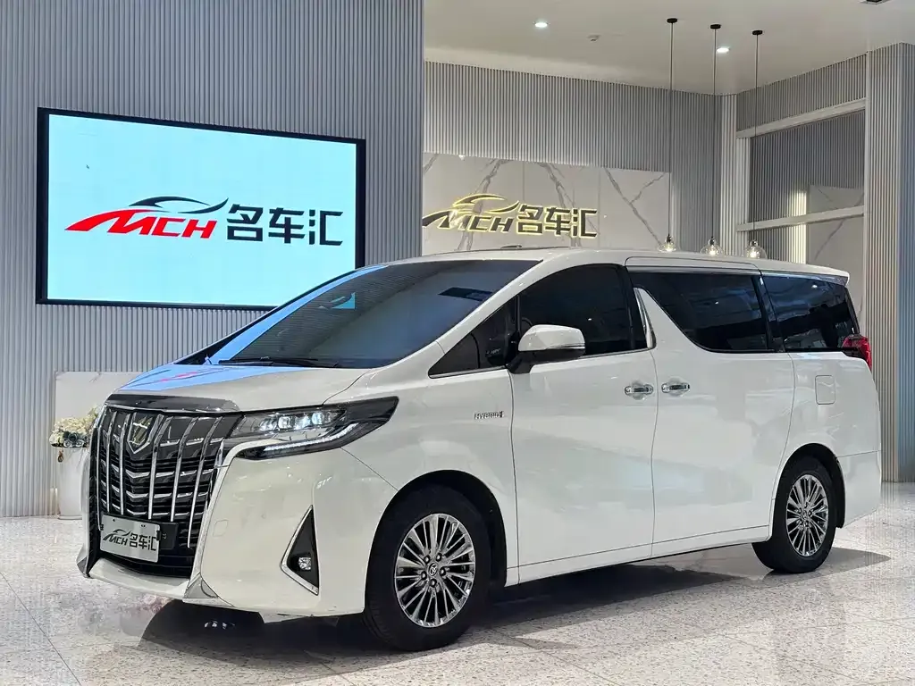 Toyota Alphard 2023 из CN, фото 1