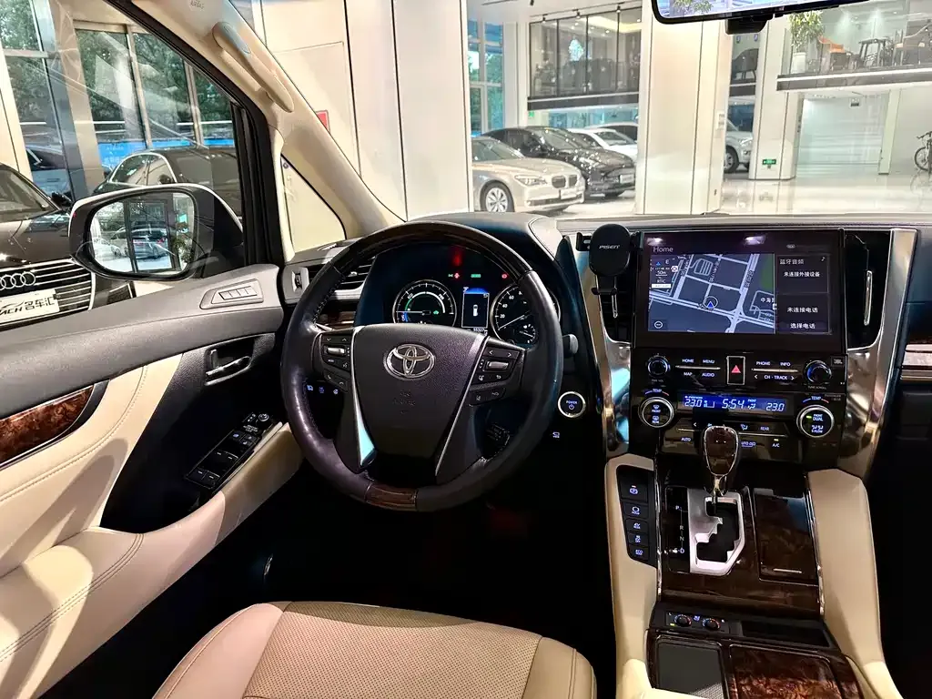 Toyota Alphard 2023 из CN, фото 3