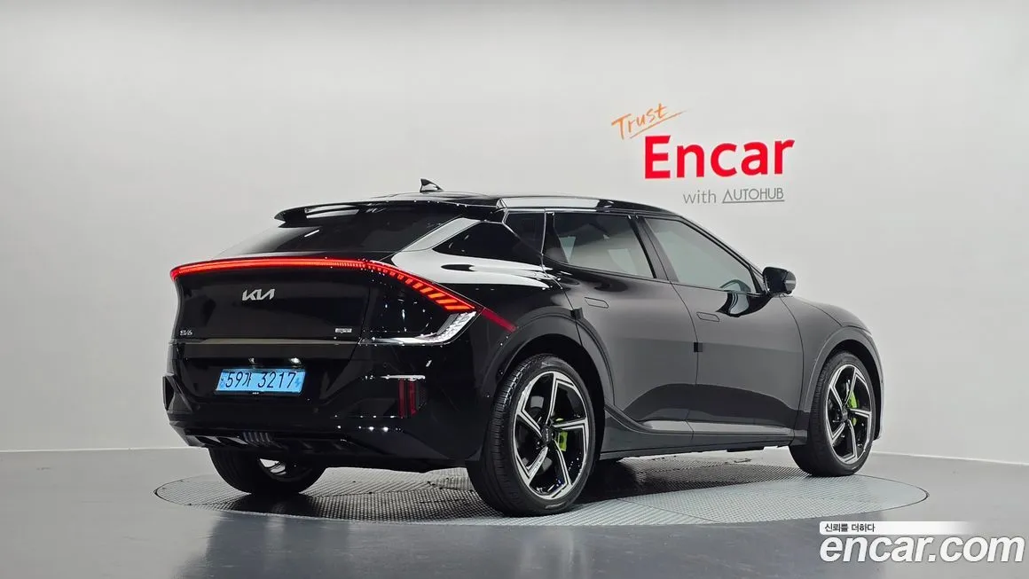 Kia EV6 2023 из KR, фото 2