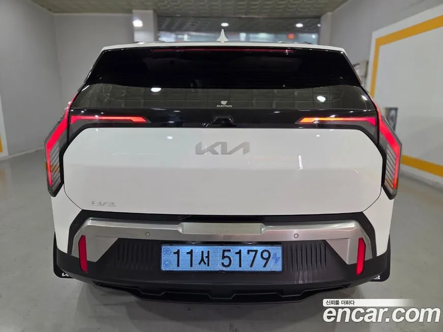 Kia EV3 — фото 7