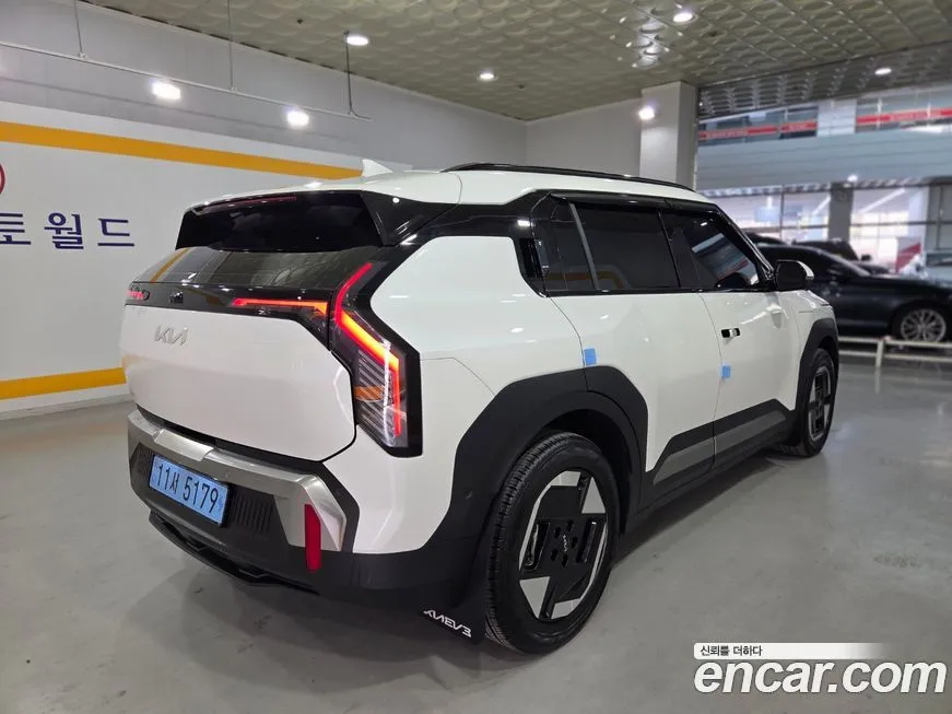 Kia EV3 — фото 6