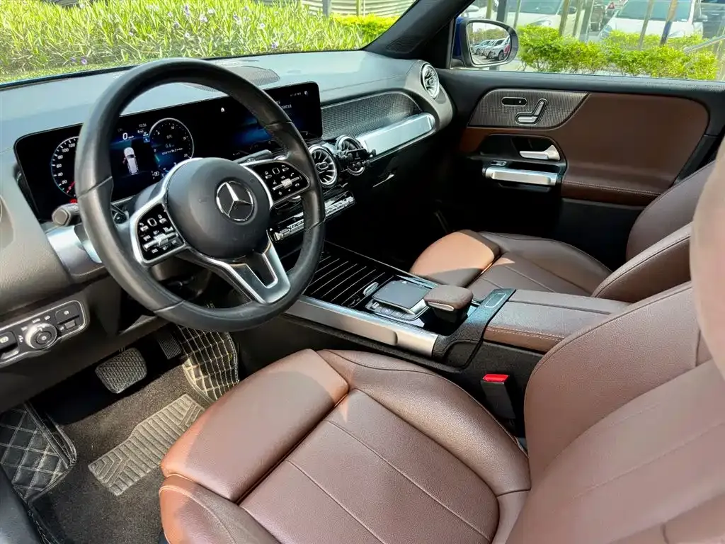 Mercedes-Benz GLB 2023 из CN, фото 2