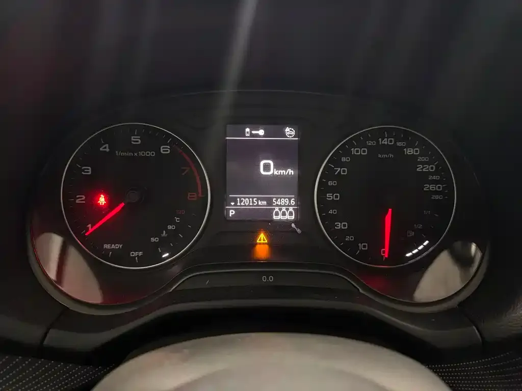 Audi Q2L 2022 из CN, фото 4