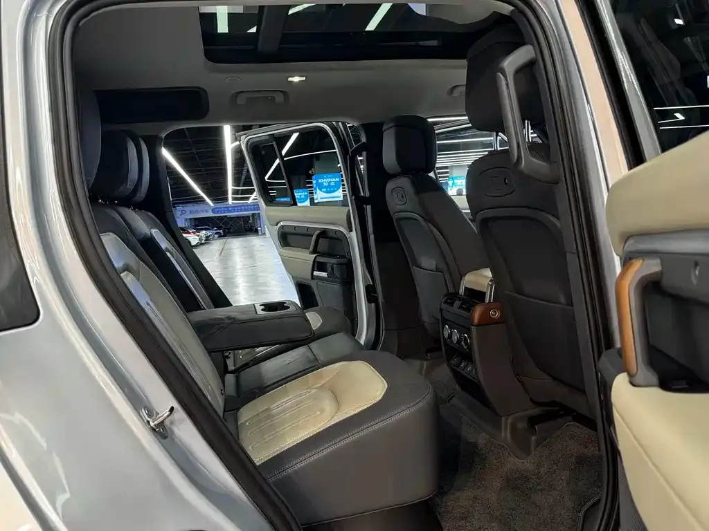 Land Rover Defender 2021 из CN, фото 9