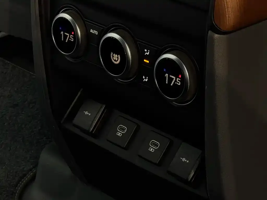 Land Rover Defender 2021 из CN, фото 2