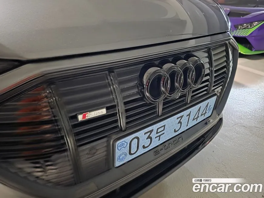 Audi e-tron 2021 из KR, фото 6