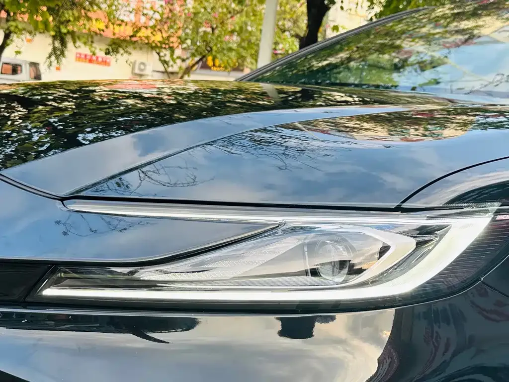 Toyota Camry — фото 6