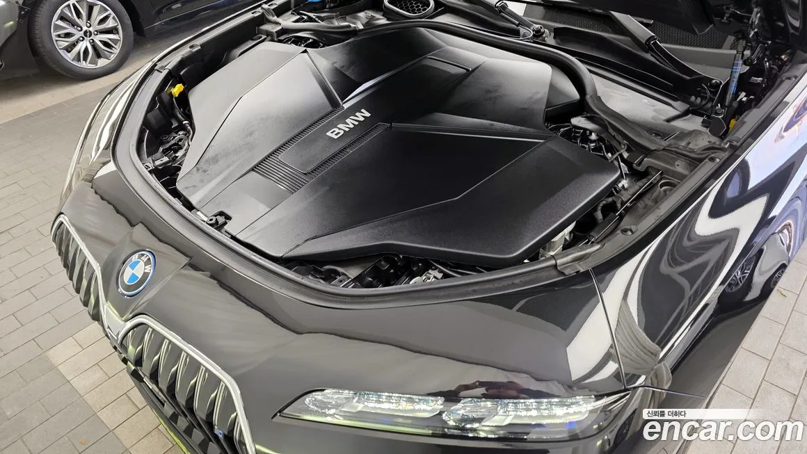 BMW i7 2025 из KR, фото 7