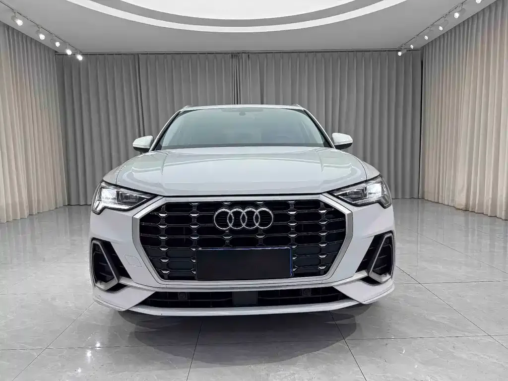 Audi Q3 2022 из CN, фото 3