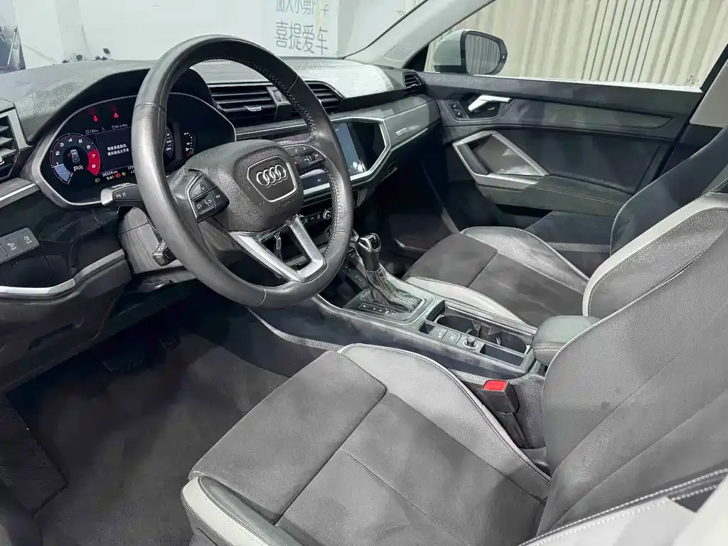 Audi Q3 2022 из CN, фото 7