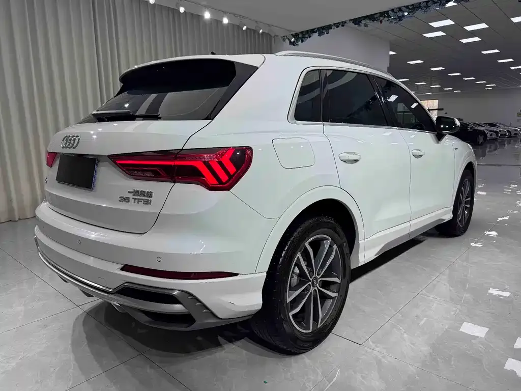 Audi Q3 2022 из CN, фото 5