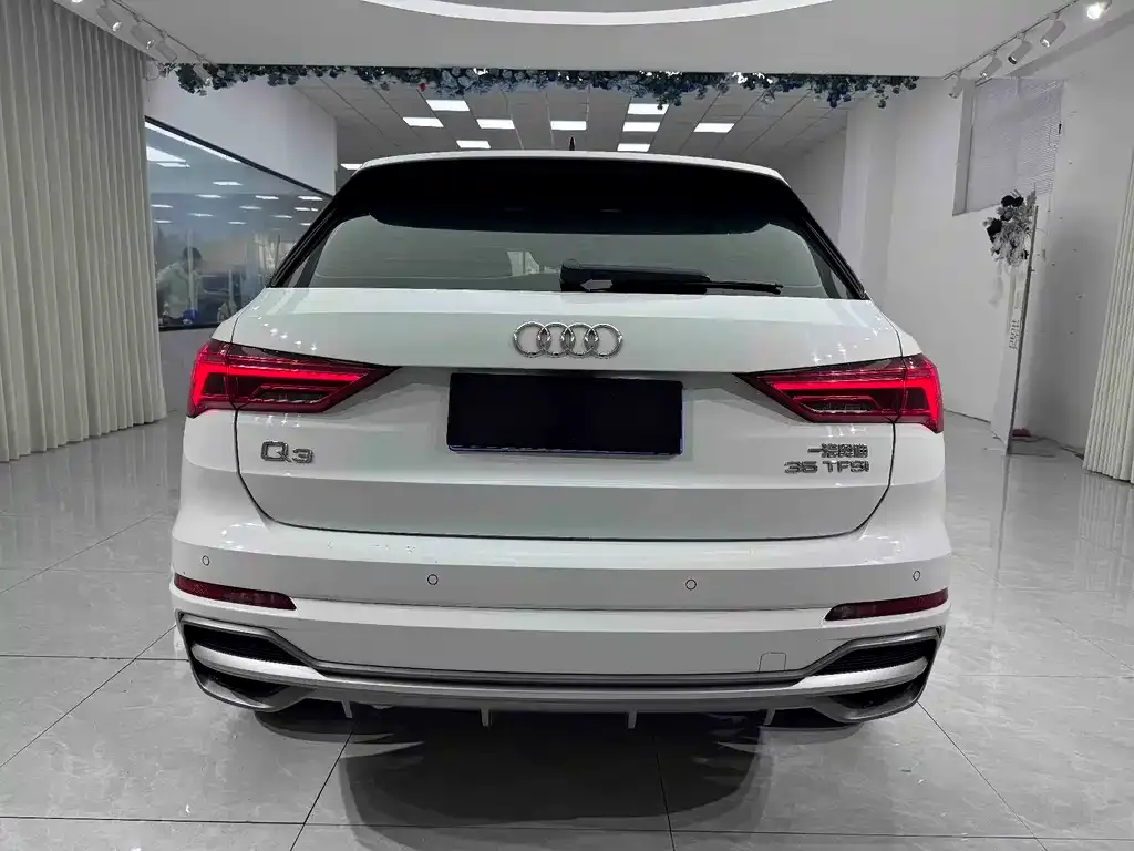 Audi Q3 2022 из CN, фото 4