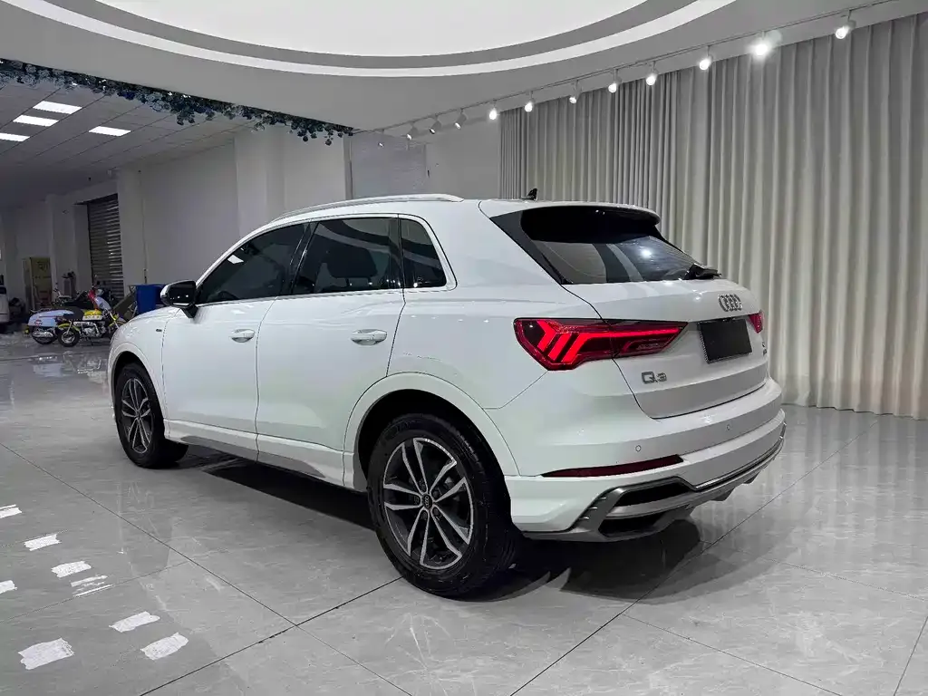 Audi Q3 2022 из CN, фото 8