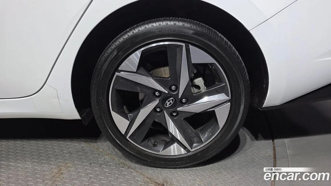 Hyundai AVANTE — фото 4
