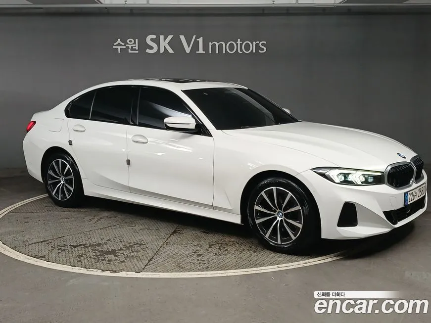 BMW 3-Series 2023 из KR, фото 8
