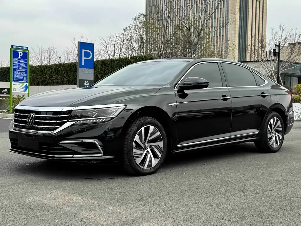 Volkswagen Passat New Energy 2021 из CN, фото 1