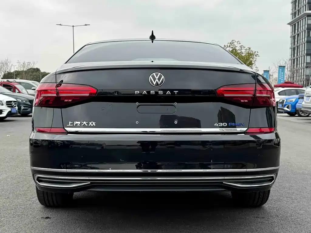 Volkswagen Passat New Energy 2021 из CN, фото 2