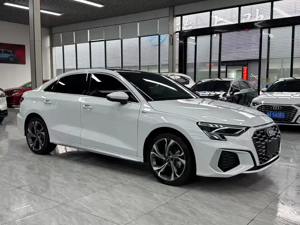 Audi A3 2023 из CN, фото 9