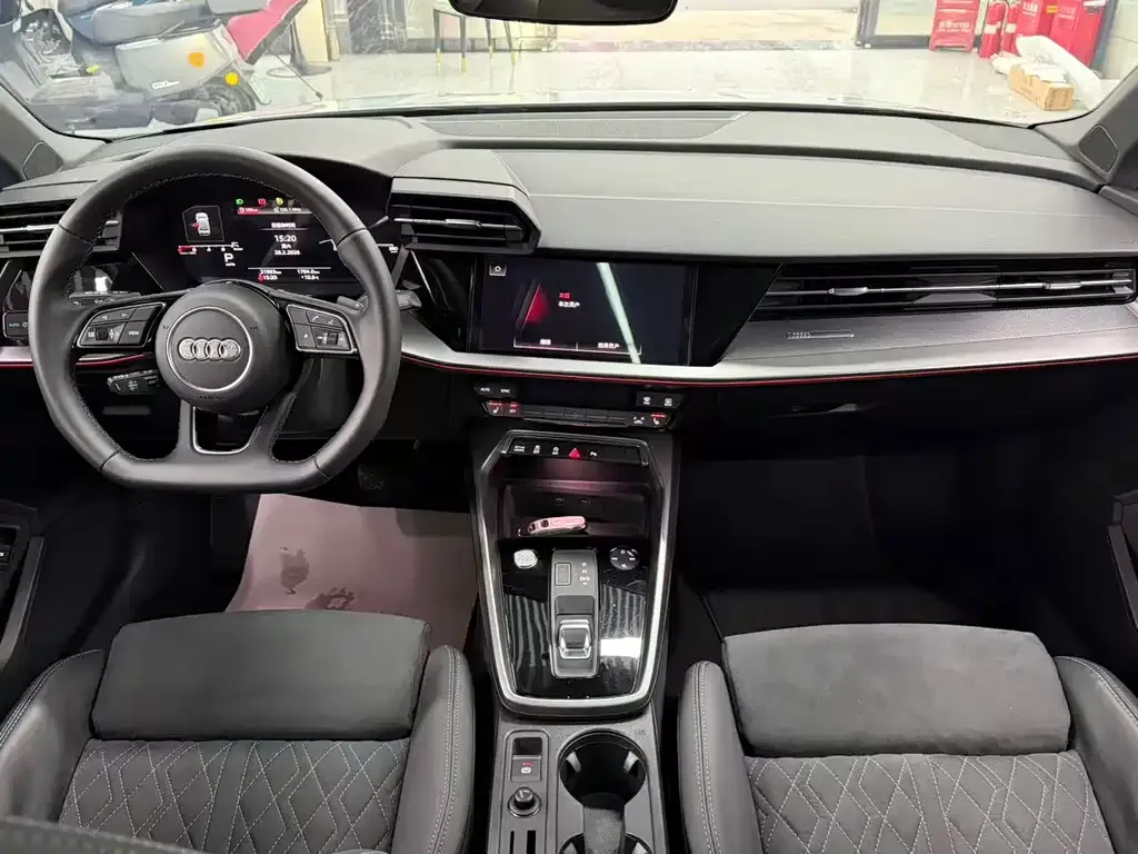 Audi A3 2023 из CN, фото 5