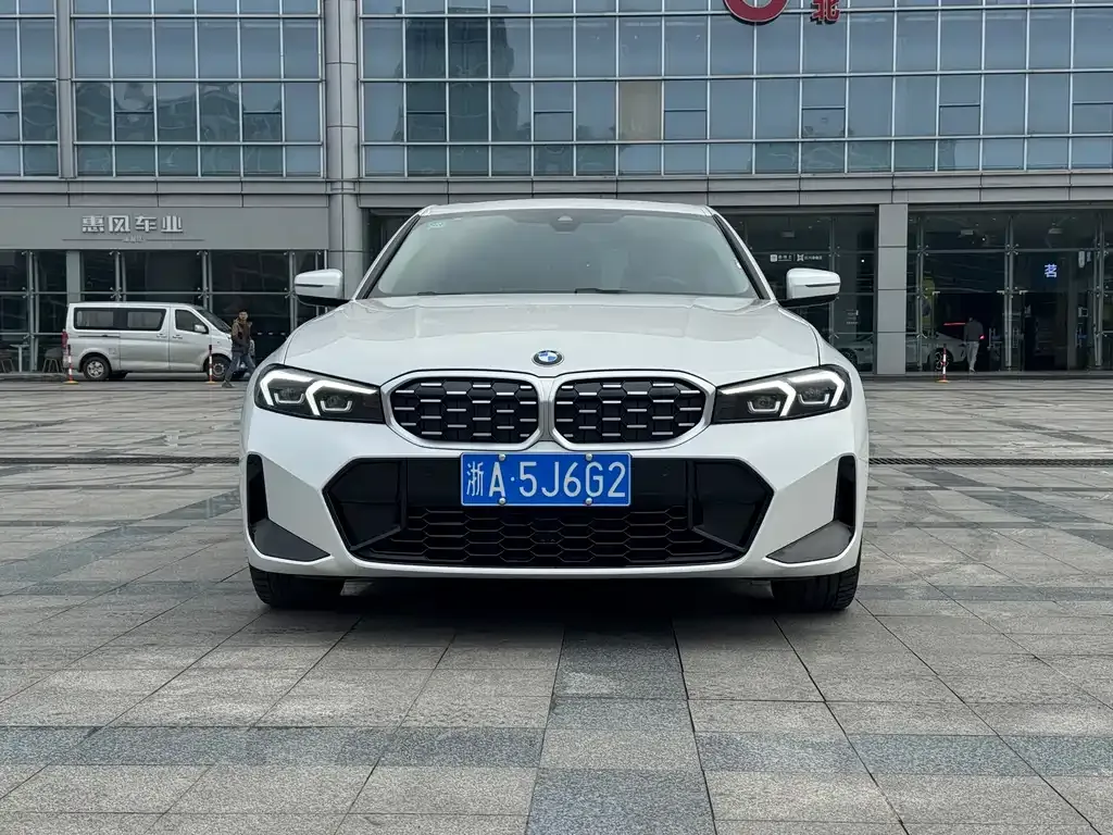 BMW 3 Series — фото 10