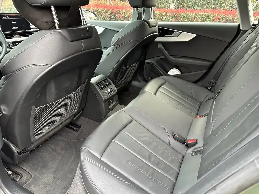 Audi A5 (Import) 2023 из CN, фото 2