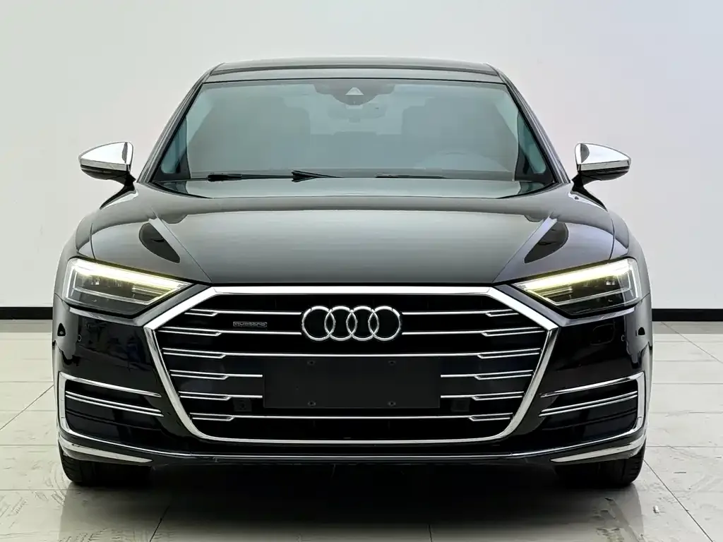 Audi A8 — фото 5